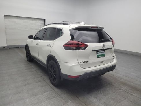 Used 2018 Nissan Rogue SV AWD/4WD image 5