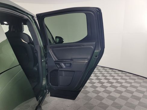 Used 2024 Rivian R1T Adventure AWD/4WD image 19