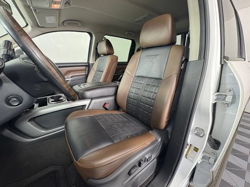 Used 2019 Nissan Titan Platinum Reserve w/ Platinum Utility Package AWD/4WD image 16