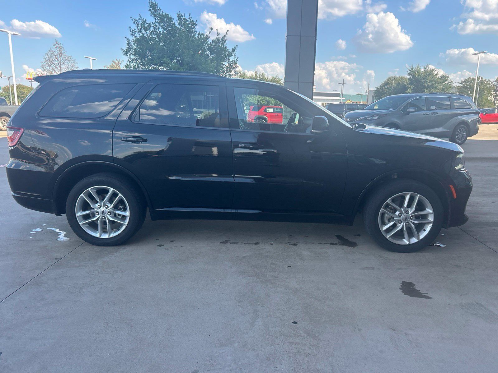 Used 2024 Dodge Durango GT AWD/4WD image 5