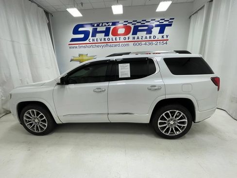 Used 2023 GMC Acadia Denali AWD/4WD image 7