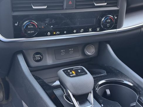 New 2026 Nissan Rogue SV w/ Cold Weather Package AWD/4WD image 28