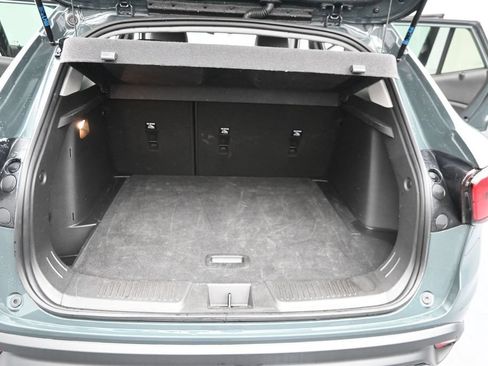 Used 2025 Chevrolet Trax LT FWD image 10