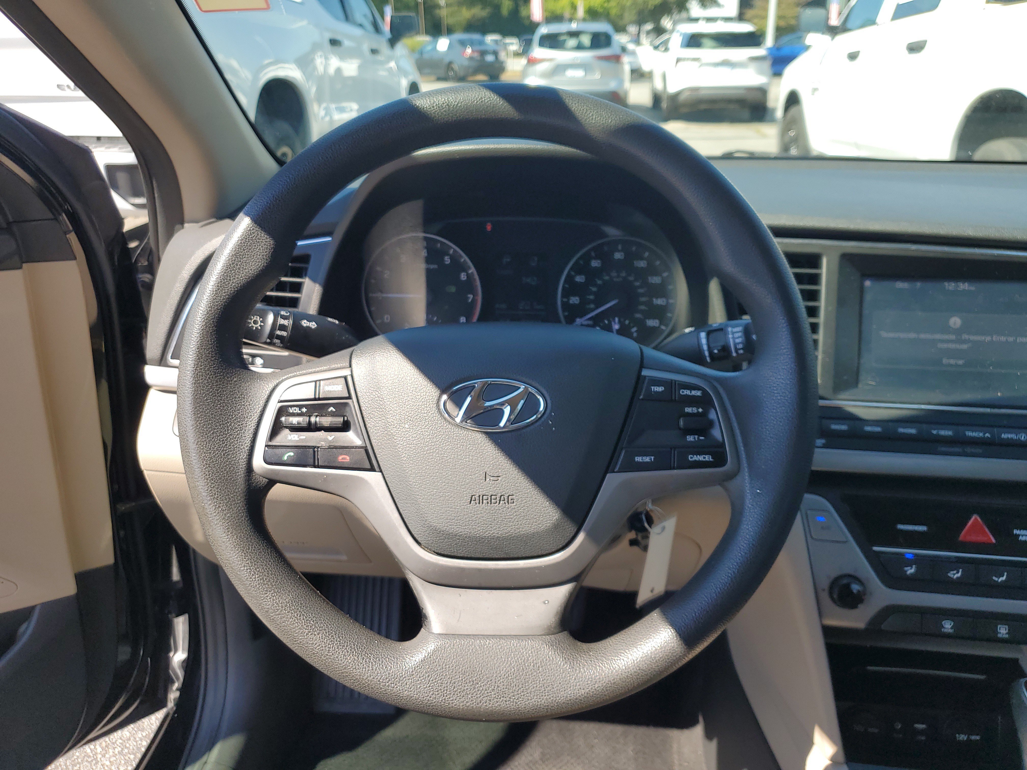 Used 2017 Hyundai Elantra SE FWD image 25