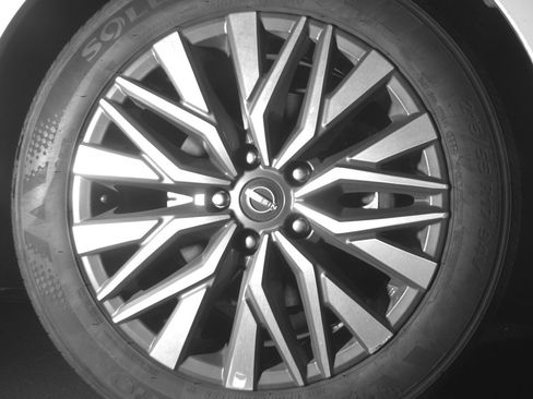 Used 2025 Nissan Altima 2.5 SV image 13