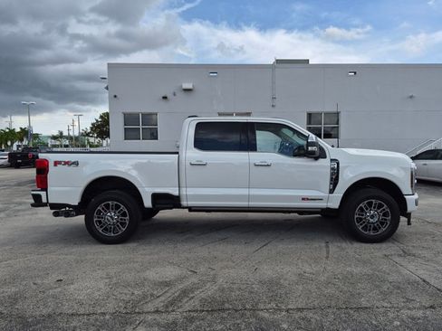 Used 2025 Ford F250 Platinum w/ Platinum Plus Package AWD/4WD image 4