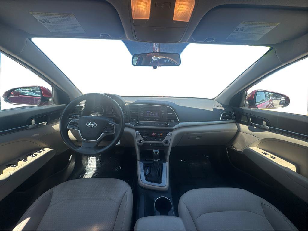 Used 2018 Hyundai Elantra SE FWD image 15