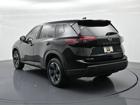 Used 2024 Nissan Rogue SV AWD/4WD image 8