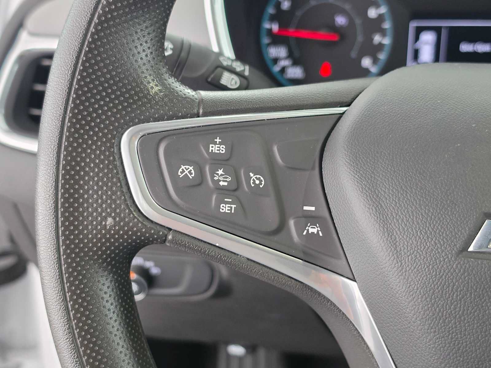 Used 2023 Chevrolet Equinox LS FWD image 29