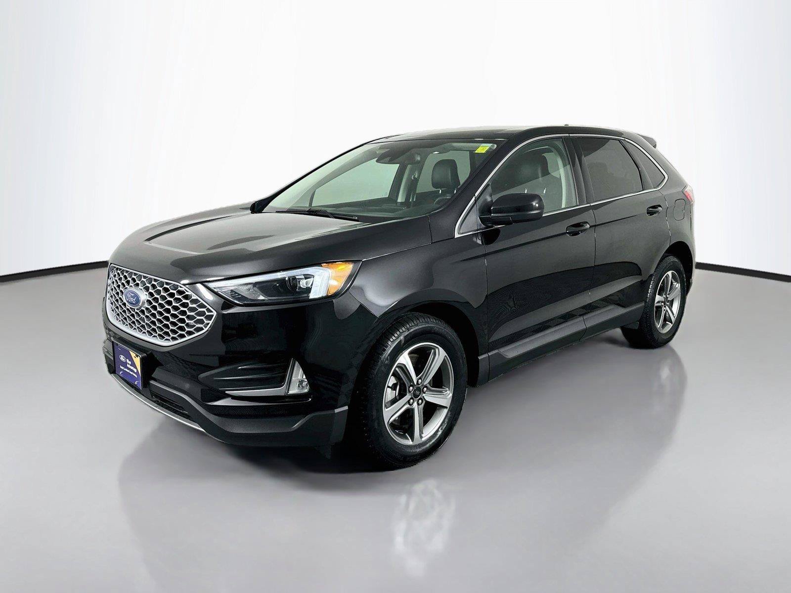 Used 2024 Ford Edge SEL w/ Convenience Package AWD/4WD image 4