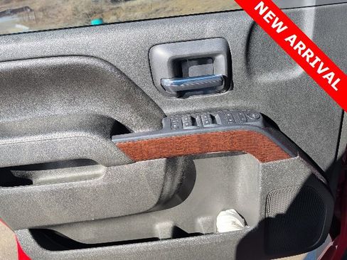 Used 2016 GMC Sierra 1500 SLE w/ SLE Value Package image 21