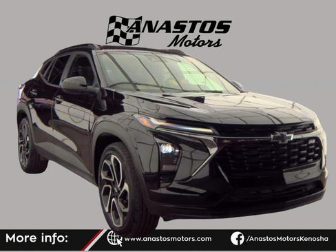 Used 2025 Chevrolet Trax RS w/ Driver Confidence Package FWD image 1