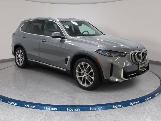 Certified 2024 BMW X5 xDrive40i w/ Premium Package AWD/4WD image 3