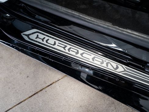 Used 2018 Lamborghini Huracan Performante image 50