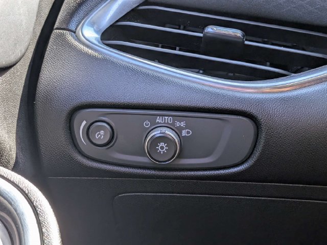 Used 2021 Chevrolet Malibu LT FWD image 22