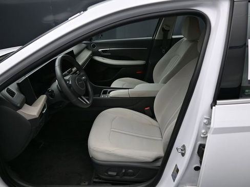 Used 2025 Hyundai Sonata SEL image 17