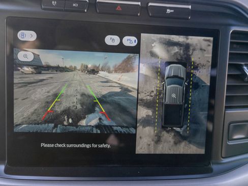 Used 2024 Ford F150 XLT w/ Mobile Office Package image 18