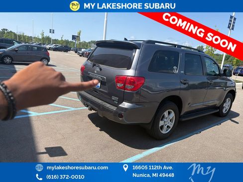 Used 2014 Toyota Sequoia SR5 w/ Premium Package AWD/4WD image 8