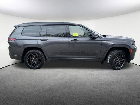 Used 2024 Jeep Grand Cherokee L Summit AWD/4WD image 18