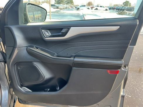 Used 2022 Ford Escape SE w/ Convenience Package image 10