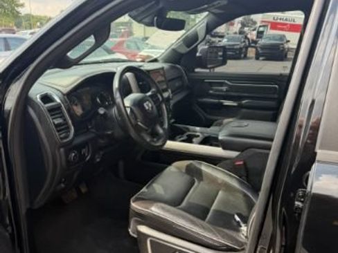Used 2024 RAM 1500 Laramie AWD/4WD image 10