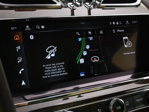 New 2025 Bentley Bentayga AWD/4WD image 25