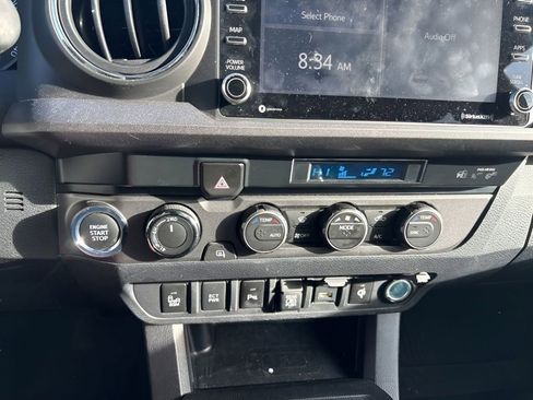 Used 2021 Toyota Tacoma TRD Sport w/ Technology Package image 27