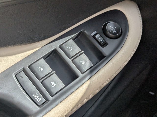 Used 2020 Buick Envision Essence FWD image 24