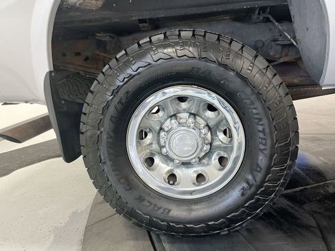 Used 2004 Ford F350 image 10