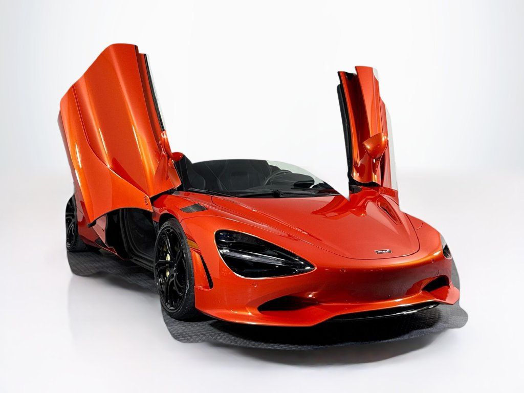 Used 2026 McLaren 750S Spider RWD image 26