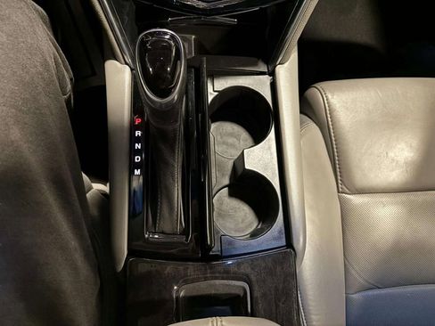 Used 2016 Cadillac XTS Luxury w/ Driver Awareness Package image 29