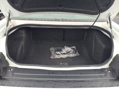 Certified 2023 Dodge Challenger R/T w/ Plus Package image 22