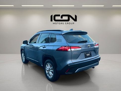 Used 2024 Toyota Corolla Cross LE image 5