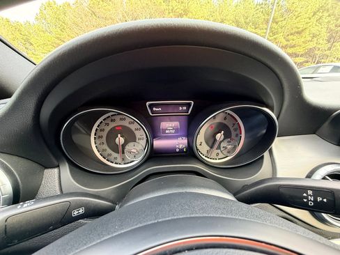 Used 2015 Mercedes-Benz CLA 250 image 18