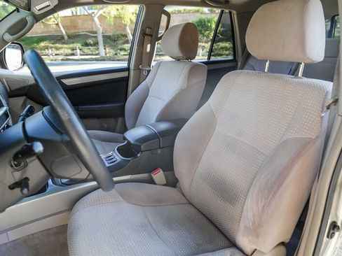 Used 2003 Toyota 4Runner SR5 RWD image 55