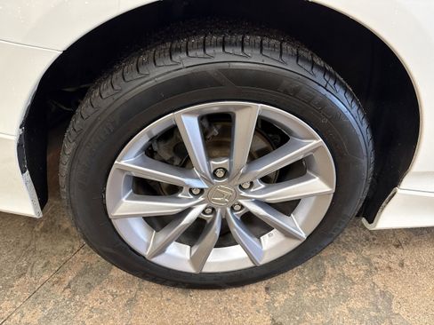 Used 2021 Honda Accord LX image 12