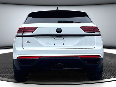 Used 2020 Volkswagen Atlas Cross Sport SE w/ Panoramic Sunroof Package image 5