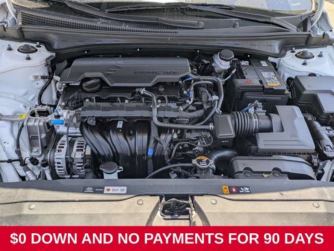 Used 2025 Hyundai Elantra SEL FWD image 30