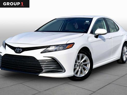Used 2023 Toyota Camry LE FWD image 1