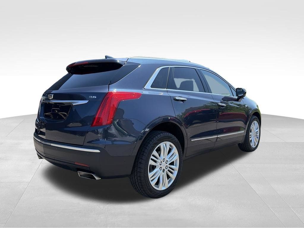 Used 2018 Cadillac XT5 Premium Luxury AWD/4WD image 16