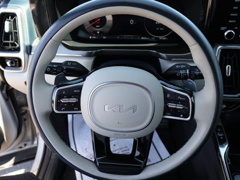 Used 2023 Kia Sorento SX Prestige AWD/4WD image 38