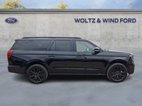 Used 2025 Ford Expedition Max Platinum w/ Stealth Appearance Package image 7
