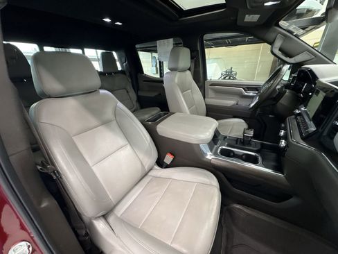 Used 2024 GMC Sierra 1500 SLT w/ SLT Premium Plus Package image 29