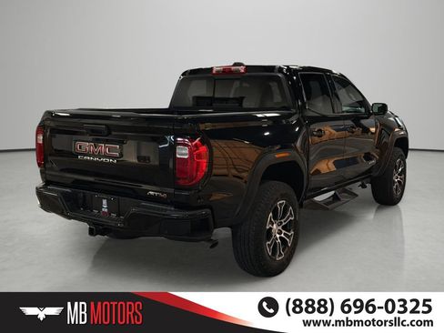 Used 2024 GMC Canyon AT4 w/ AT4 Premium Package AWD/4WD image 4