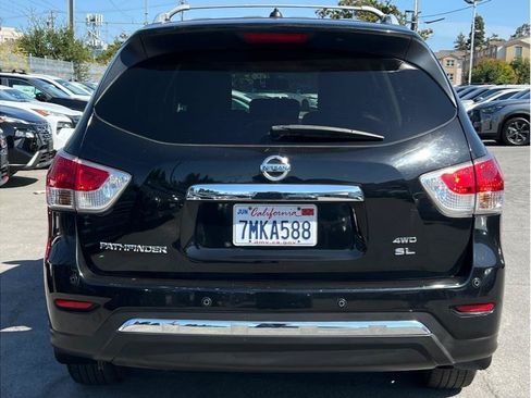 Used 2015 Nissan Pathfinder SL FWD image 4