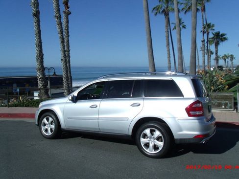Used 2010 Mercedes-Benz GL 450 4MATIC image 6