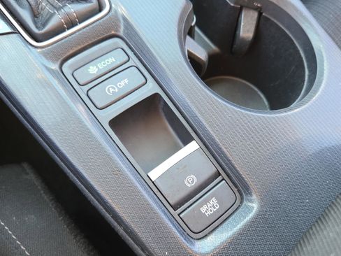 Certified 2022 Honda Civic LX image 16