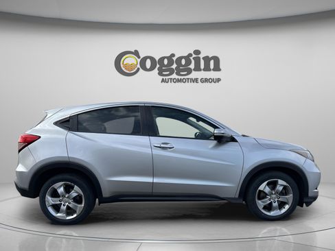 Used 2016 Honda HR-V EX image 7