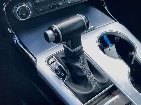 Used 2022 Kia Stinger GT1 RWD image 17
