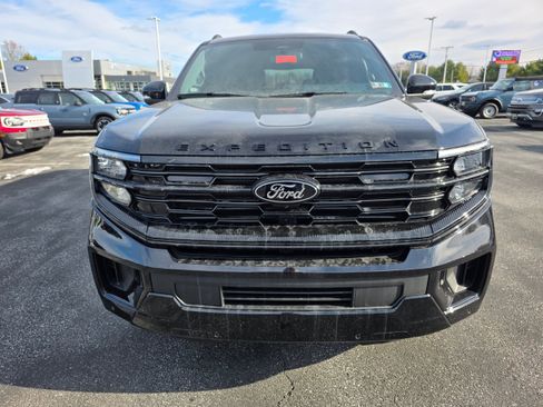 New 2025 Ford Expedition Max Platinum w/ Stealth Performance Package image 8